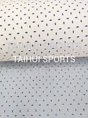 合成草と人工草のための10mmショック・パッド FIFA認証