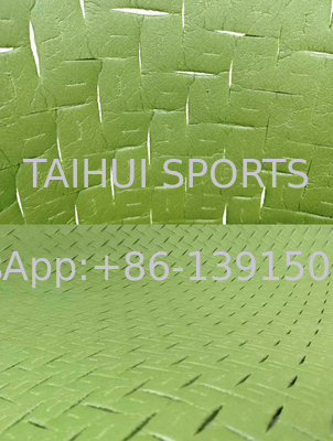 人気のデザインサッカー場ラグビー場スポーツフィールド用衝撃パッド/アンダーレイ、UV耐性、カットデザイン