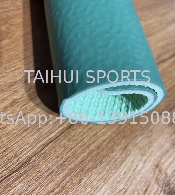 3.5mm-9.0mm 厚さのテニスコート/バスケットボール/バドミントン/バレーボールパッドのためのスポーツフロア