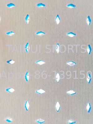 2025 TAIHUI 新デザイン衝撃パッド、上面ナイロン、裏面メンブレン、密度30kg/m3 および 50kg/m3、厚さ15mm、スポーツフィールド用